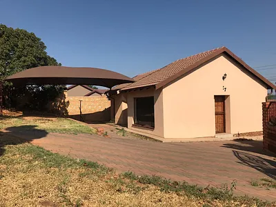 2 Bedroom House To Rent in Pretoria - znM4.webp