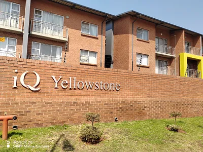2 Bedroom Apartment To Rent in Pretoria - lGVp.webp