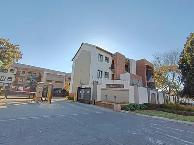 2 Bedroom Apartment To Rent in Pretoria - QZW9.webp