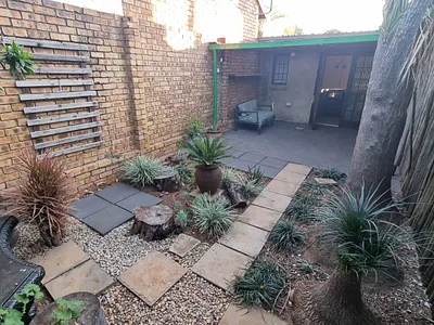 0.5 Bedroom Apartment To Rent in Pretoria - 13OZ.webp