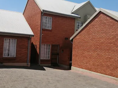 2 Bedroom Apartment To Rent in Pretoria - paLt.webp