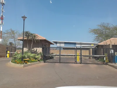 1 Bedroom Apartment To Rent in Pretoria - gEDH.webp