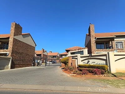 2 Bedroom Apartment To Rent in Pretoria - M4b5.webp