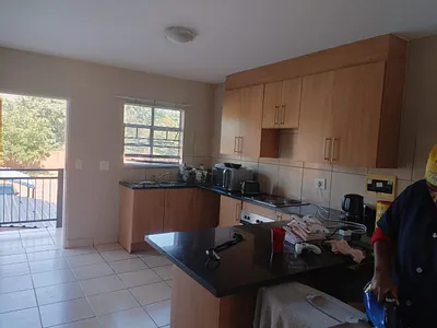 2 Bedroom Apartment To Rent in Pretoria - Op1X.webp