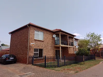2 Bedroom Apartment To Rent in Akasia - Mekt.webp