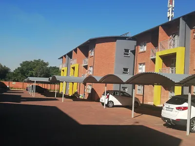 2 Bedroom Apartment For Sale in Pretoria - ZAm9.webp