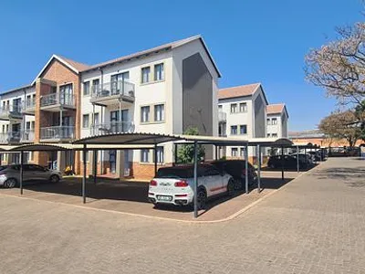 2 Bedroom Apartment To Rent in Pretoria - 6A9R.webp