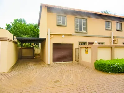 3 Bedroom Apartment To Rent in Pretoria - rQEG.webp