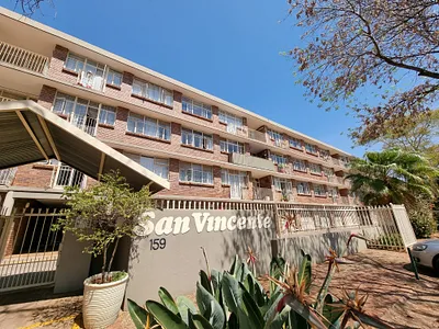 3 Bedroom Apartment To Rent in Pretoria - ua6T.webp