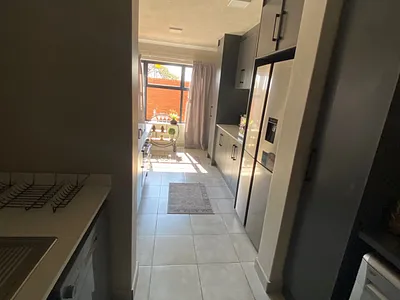 3 Bedroom Apartment To Rent in Pretoria - eV5e.webp