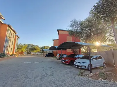 2 Bedroom Townhouse For Sale in Pretoria - img