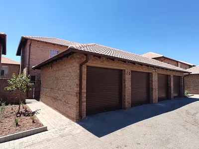 3 Bedroom Apartment To Rent in Pretoria - lP1i.webp