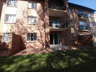2 Bedroom Townhouse To Rent in Annlin-Wes, Pretoria - XM8e.webp