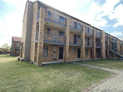 0.5 Bedroom Apartment For Sale in Akasia - pLwc.webp