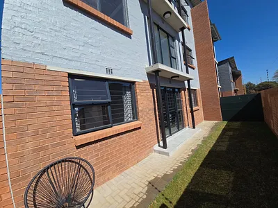 2 Bedroom Apartment For Sale in Pretoria - 995D.webp