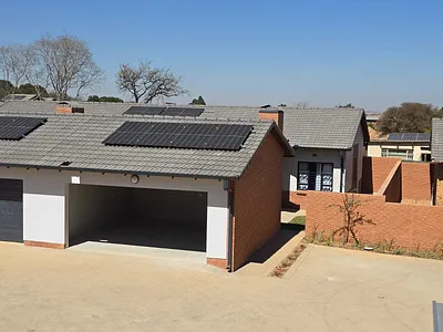 3 Bedroom Townhouse For Sale in Pretoria - iAaH.webp