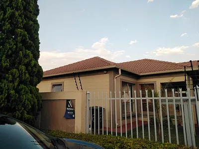 3 Bedroom House To Rent in Pretoria - Y3PJ.webp