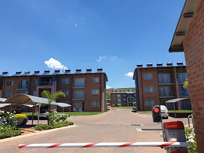 2 Bedroom Apartment For Sale in Pretoria - oP1m.webp