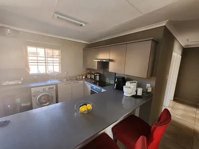 3 Bedroom Townhouse For Sale in Pretoria - img