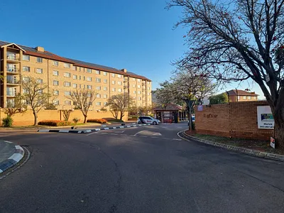 2 Bedroom Apartment To Rent in Pretoria - img