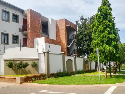 2 Bedroom Apartment To Rent in Pretoria - 1SXU.webp