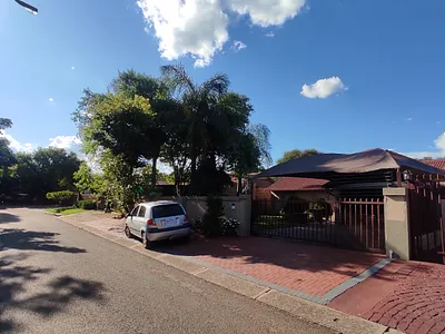 3 Bedroom House To Rent in Pretoria - KcKI.webp