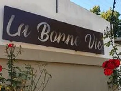 2 Bedroom Apartment To Rent in Pretoria - b69h.webp