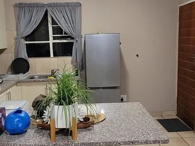2 Bedroom Apartment To Rent in Pretoria - 8Dx9.webp