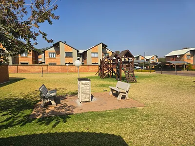 3 Bedroom Apartment For Sale in Pretoria - CXuU.webp
