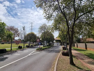 2 Bedroom Apartment For Sale in Centurion - ipEb.webp