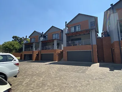 3 Bedroom Apartment To Rent in Pretoria - 64T5.webp