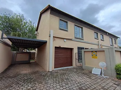 3 Bedroom Townhouse To Rent in Pretoria - WPlF.webp