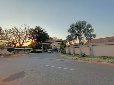 3 Bedroom Apartment To Rent in Pretoria - KObA.webp