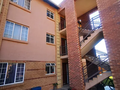 0.5 Bedroom Townhouse To Rent in Pretoria - pq8x.webp