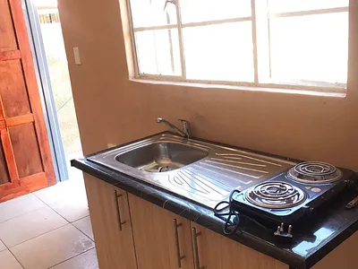 0.5 Bedroom Apartment To Rent in Pretoria - saTU.webp