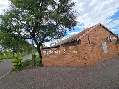 3 Bedroom Townhouse For Sale in Pretoria - M7Ti.webp