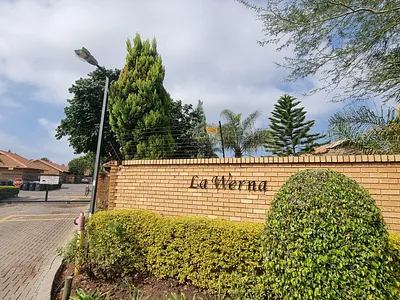 2 Bedroom Townhouse To Rent in Pretoria - y2zq.webp
