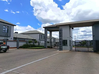 3 Bedroom Townhouse To Rent in Pretoria - tTrN.webp