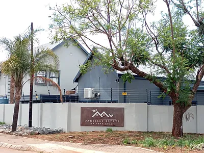 3 Bedroom Townhouse To Rent in Pretoria - Cm56.webp