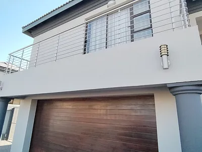 4 Bedroom Apartment To Rent in Pretoria - PXJf.webp