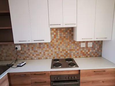 2 Bedroom Apartment To Rent in Pretoria - rHR9.webp