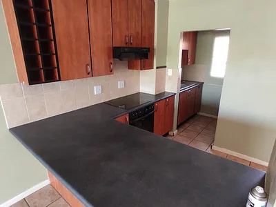 2 Bedroom Apartment To Rent in Pretoria - 0DVp.webp