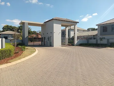 3 Bedroom Apartment To Rent in Pretoria - ml6a.webp
