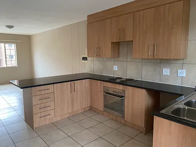 2 Bedroom Apartment To Rent in Annlin-Wes, Pretoria - kKr7.webp