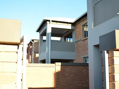 2 Bedroom Apartment To Rent in Pretoria - Z6jE.webp