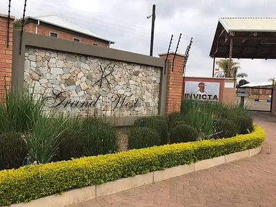 2 Bedroom Apartment To Rent in Pretoria - JOl9.webp