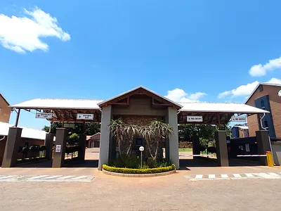 2 Bedroom Apartment To Rent in Pretoria - iCa2.webp