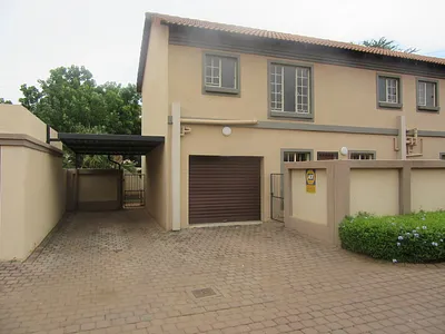 33 Bedroom Apartment To Rent in Pretoria - n6d0.webp