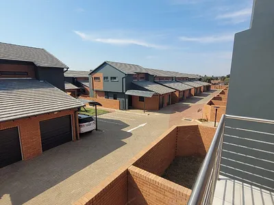 2 Bedroom Apartment To Rent in Pretoria - Q8D1.webp