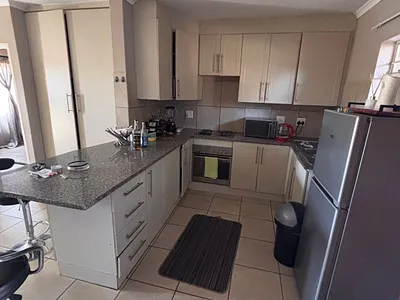 2 Bedroom Apartment To Rent in Pretoria - wFd6.webp